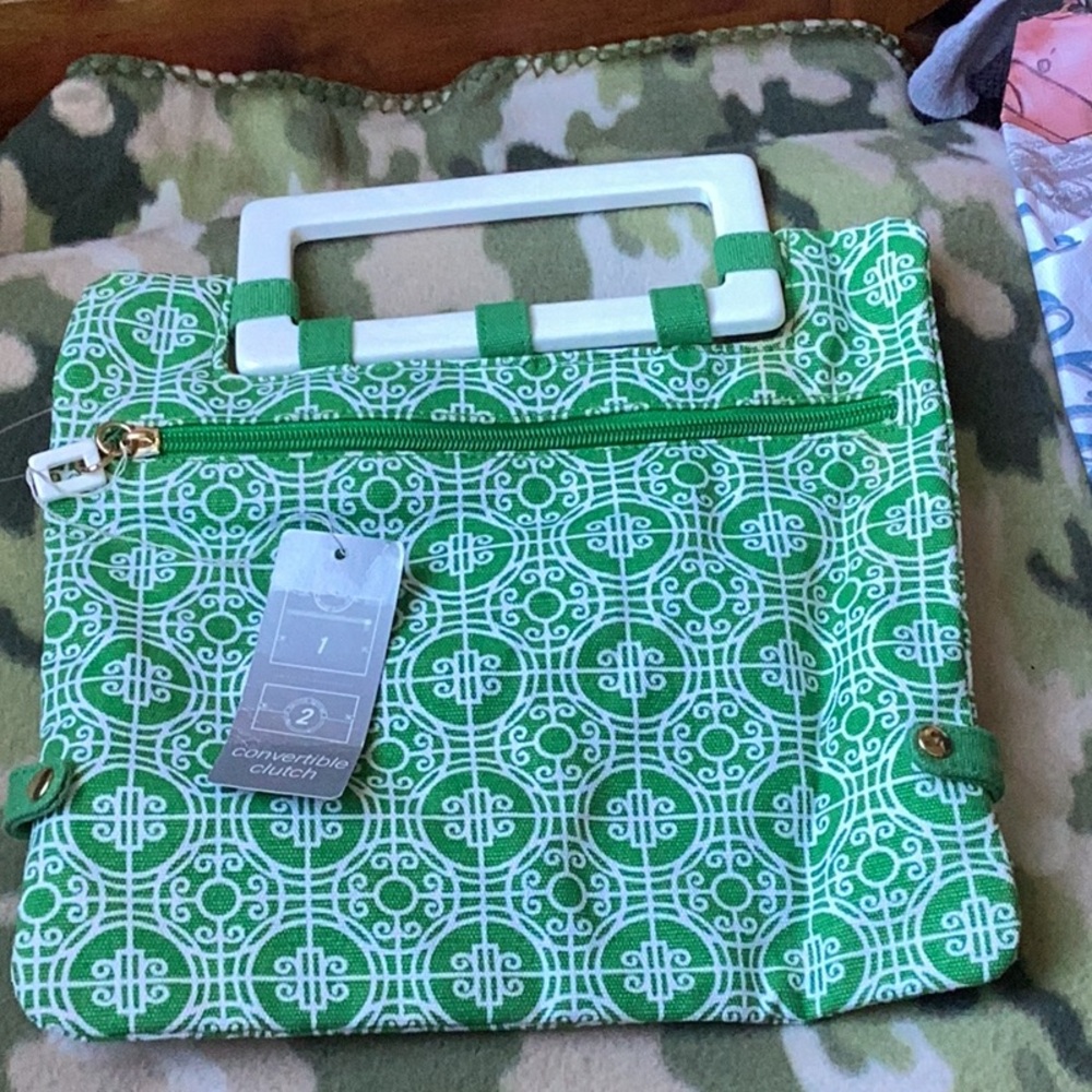 Green and White Patterned Handbag
